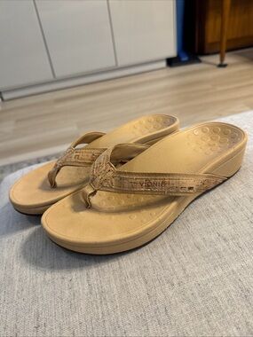 Vionic Tide ii Flip-Flops sandals toe post new without box as is 8